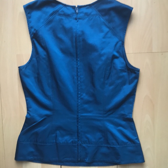 Vera Wang Top and Skirt Set - Picture 13 of 15